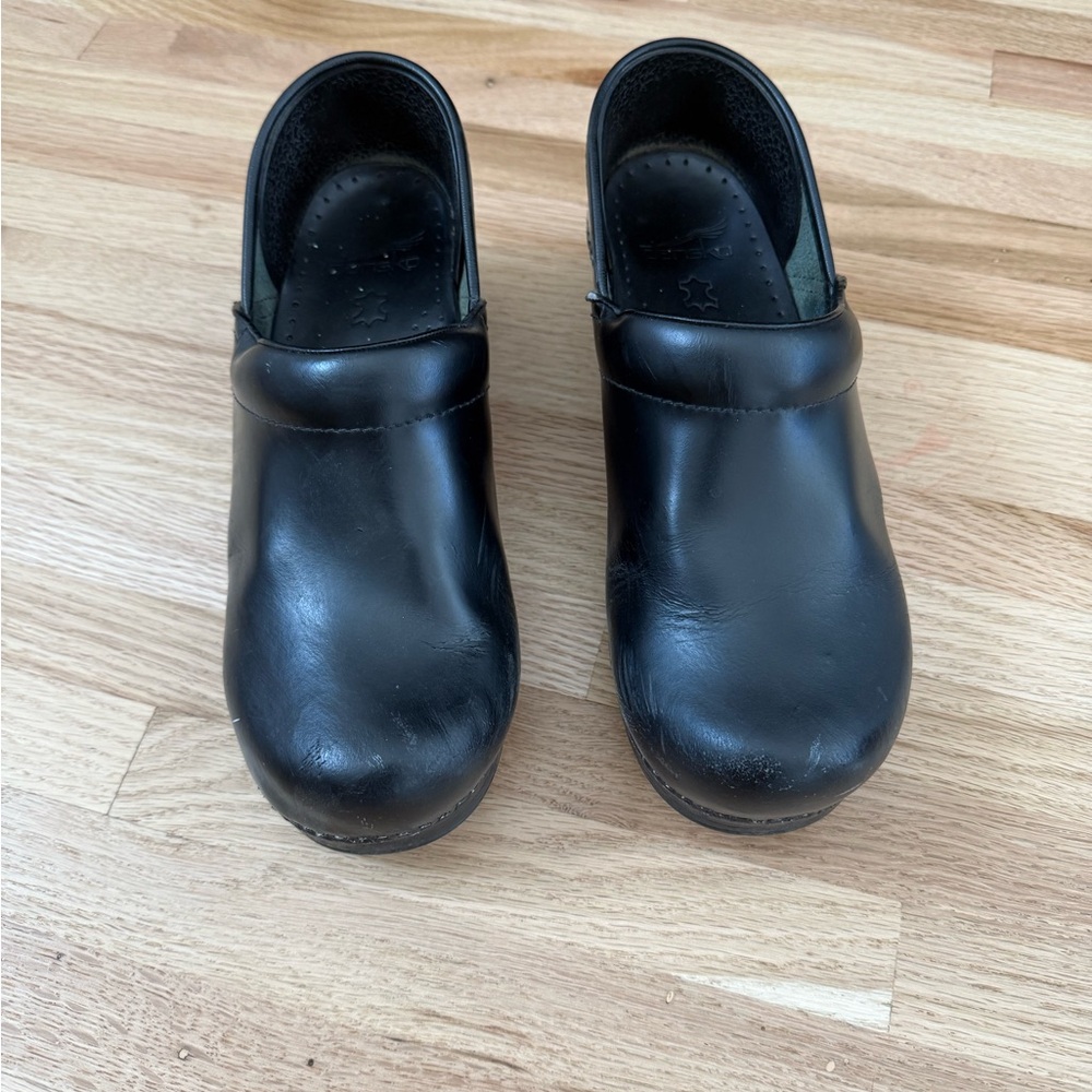 For Sale: Dansko Professional Clogs - Black Oiled Leather - Size 39